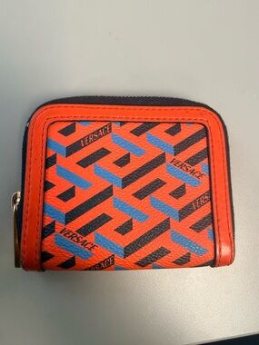 Versace Zipper Wallet